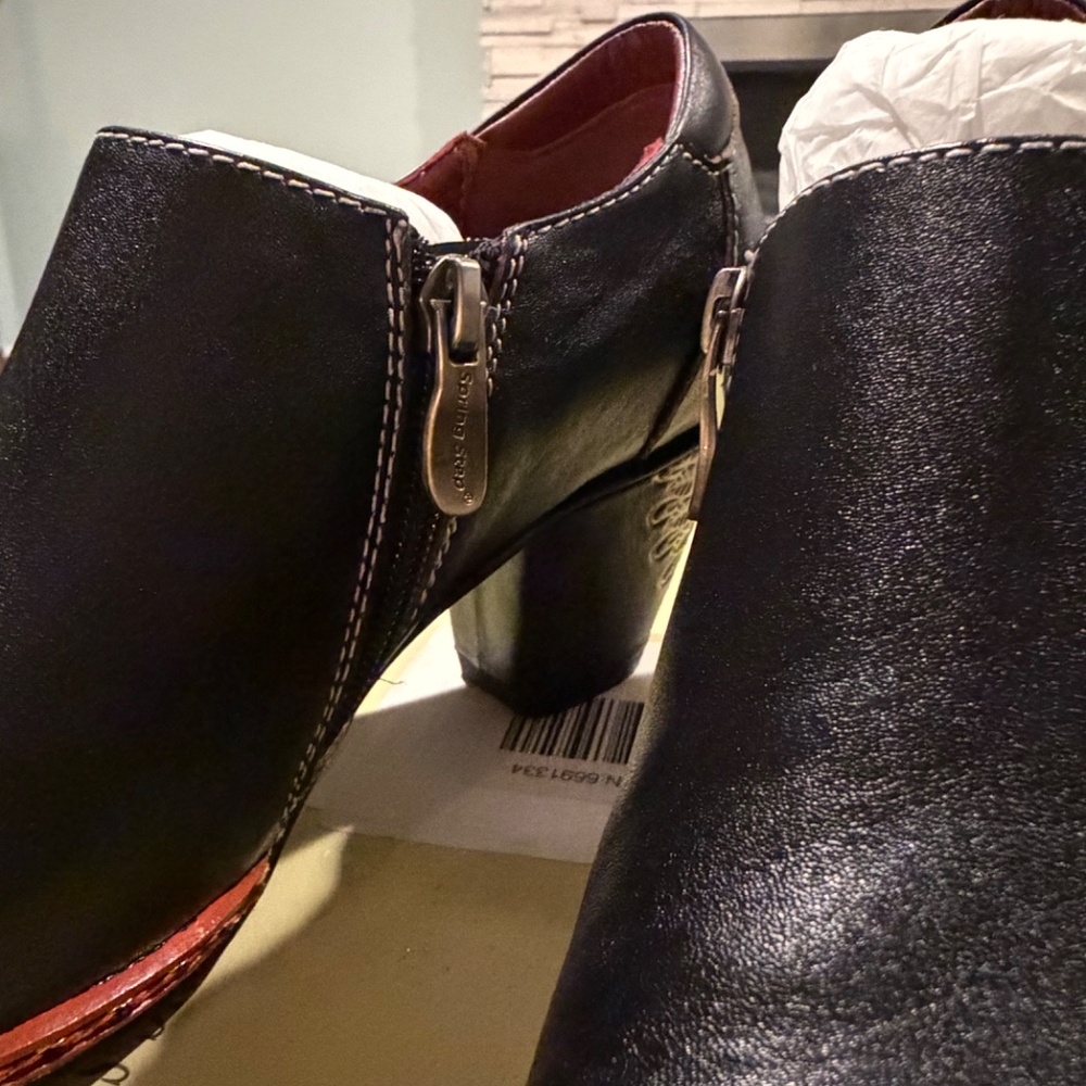 L'Artiste Zami Shoe Bootie size 37 (6.5/7) - Picture 4 of 7